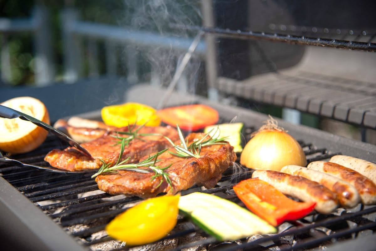 Meat and vegetables on a braai