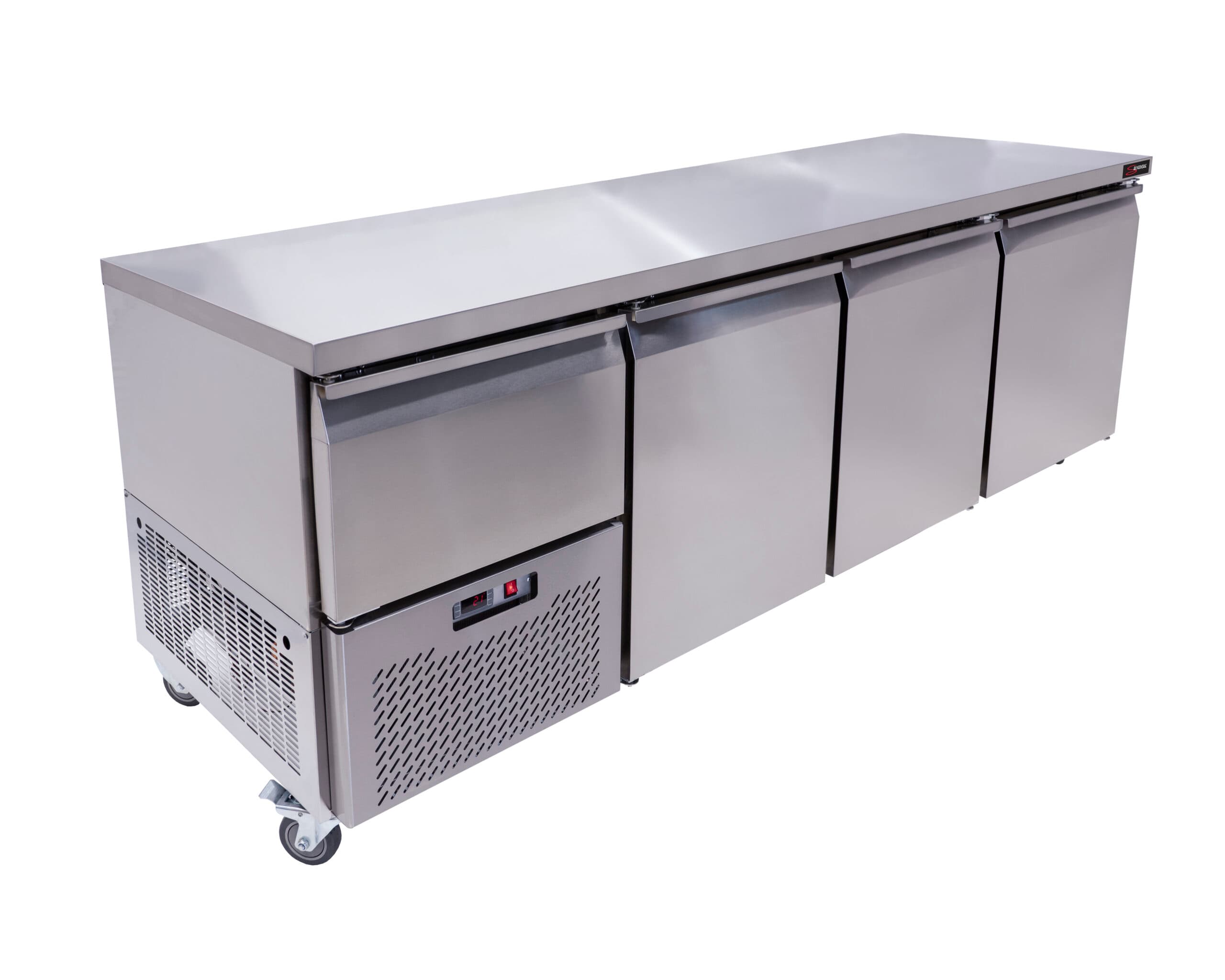 UNDERBAR FRIDGES – SOLID DOOR – 3 AND HALF DOOR